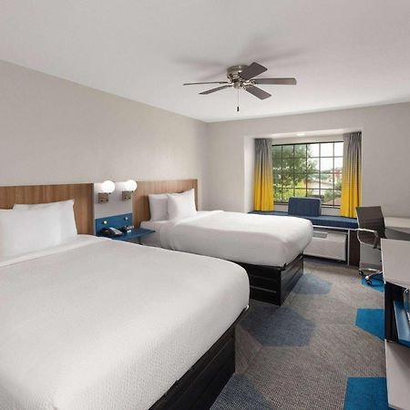 Microtel Inn & Suites By Wyndham Buda Austin South Exterior photo