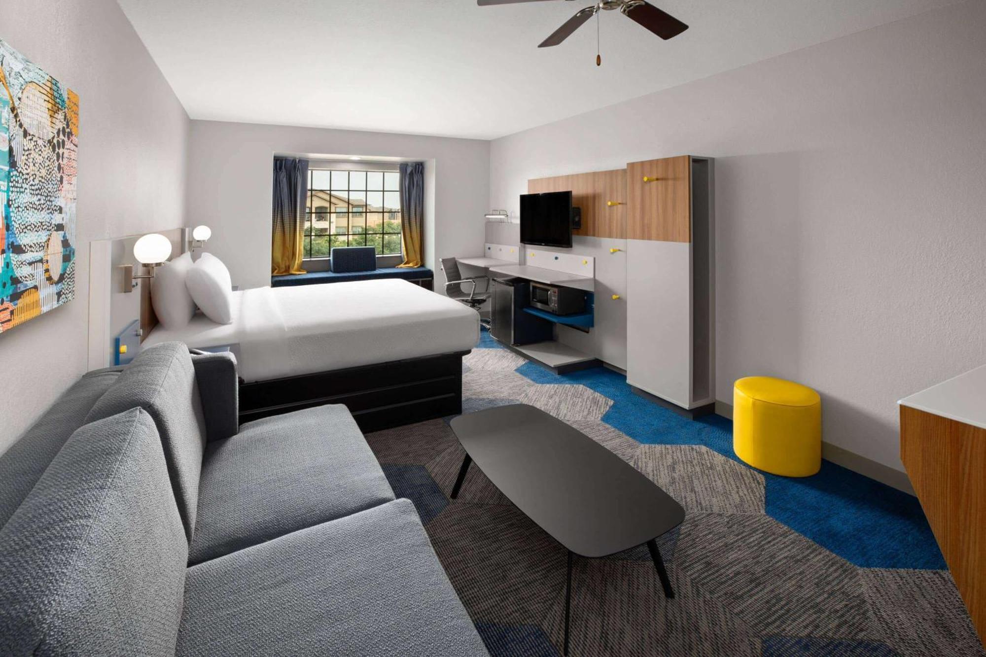 Microtel Inn & Suites By Wyndham Buda Austin South Exterior photo