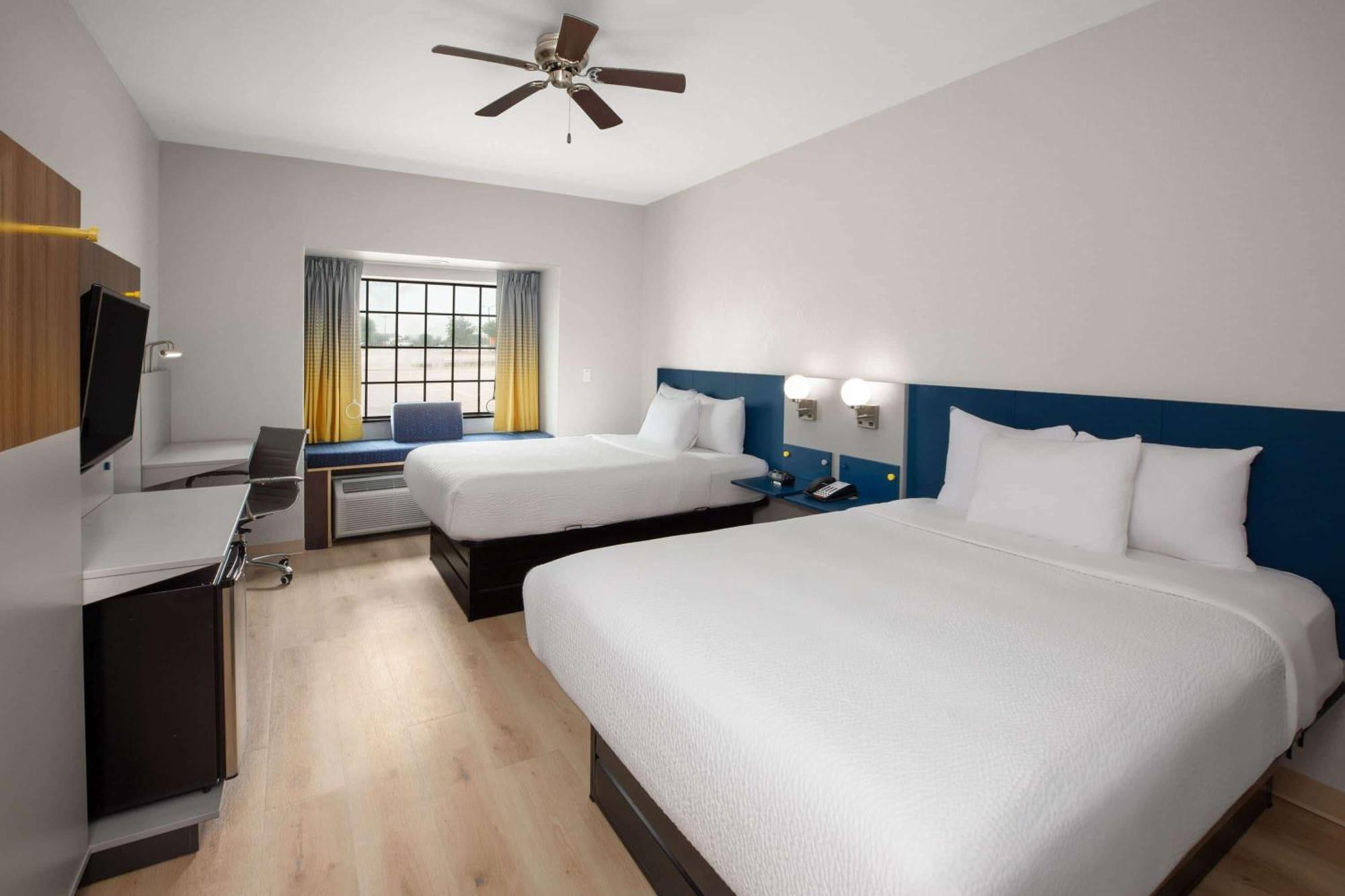Microtel Inn & Suites By Wyndham Buda Austin South Exterior photo
