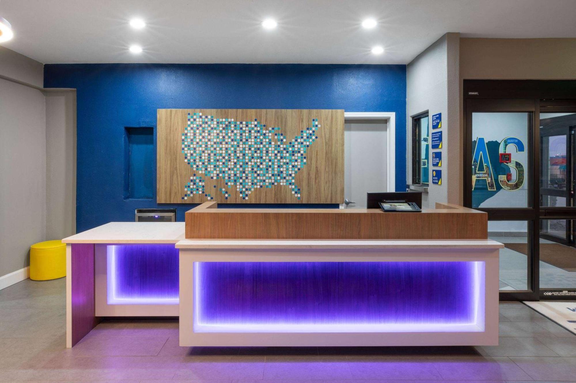 Microtel Inn & Suites By Wyndham Buda Austin South Exterior photo